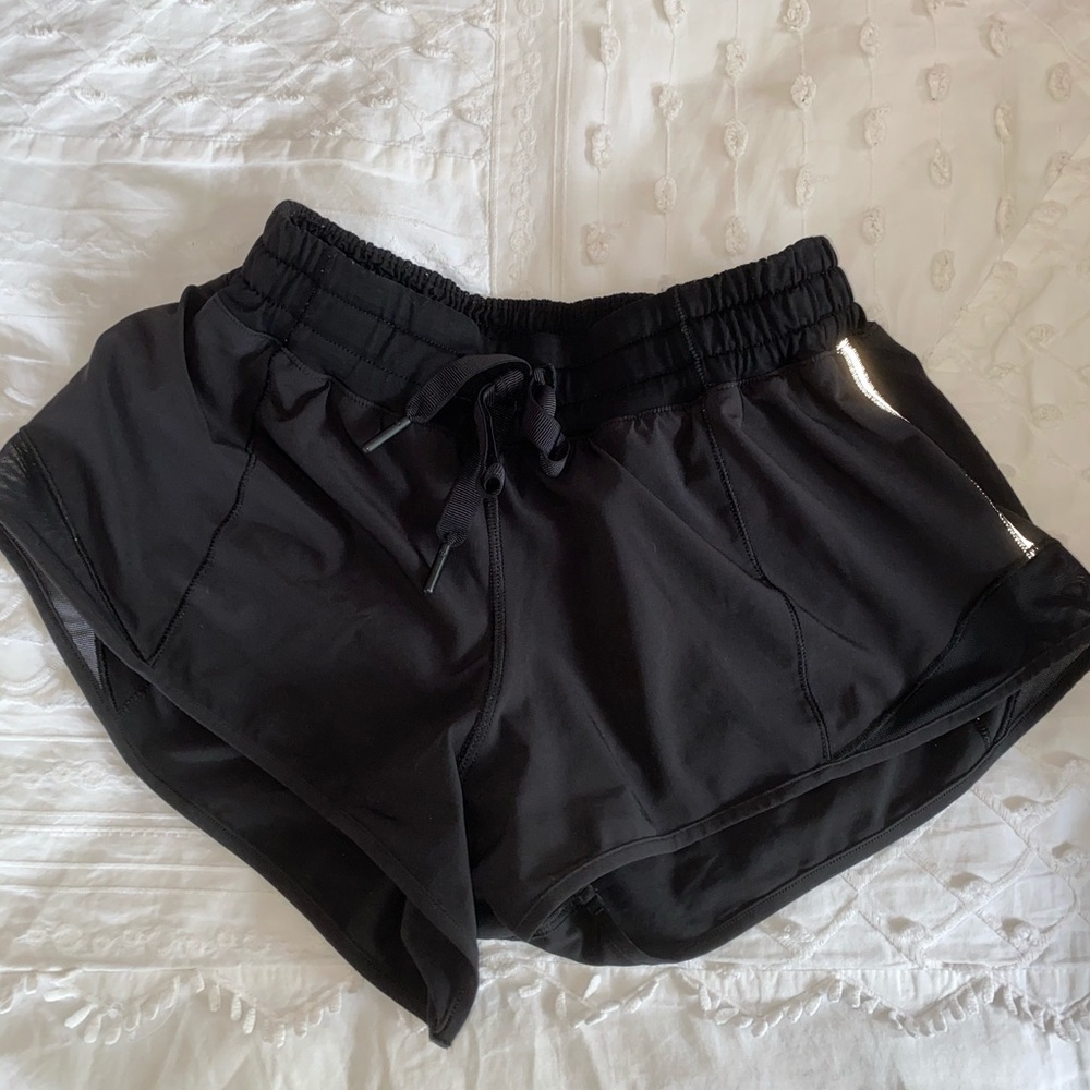 lulu lemon original hottie hot shorts